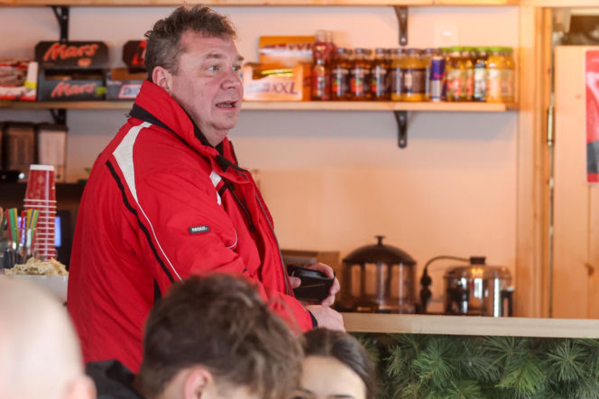 Michał Wójcik z PiS szaleje na nartach