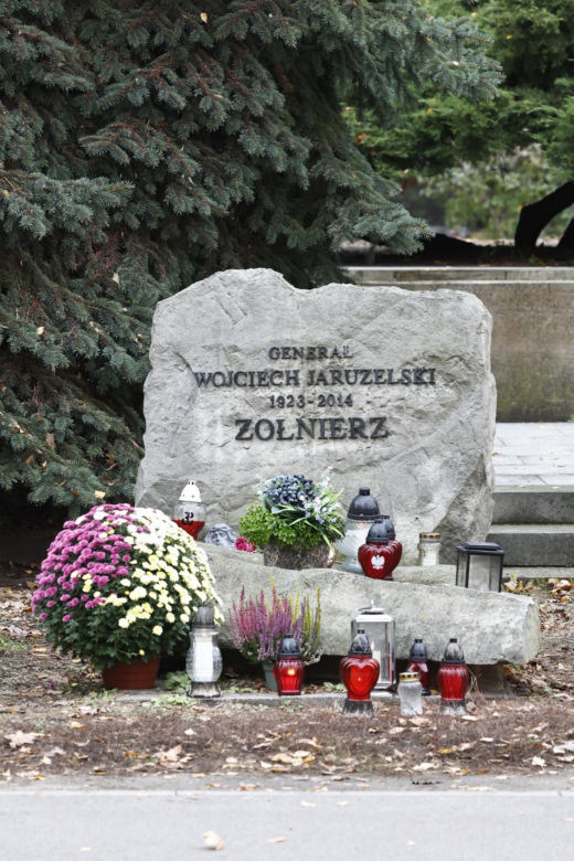 Grób gen. Wojciecha Jaruzelskiego