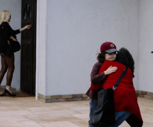 Na Wspólnej, odcinek 3335: Ilona (Anna Samusionek), Iza (Anna Korcz), Wiktorek (Kajetan Borowski)