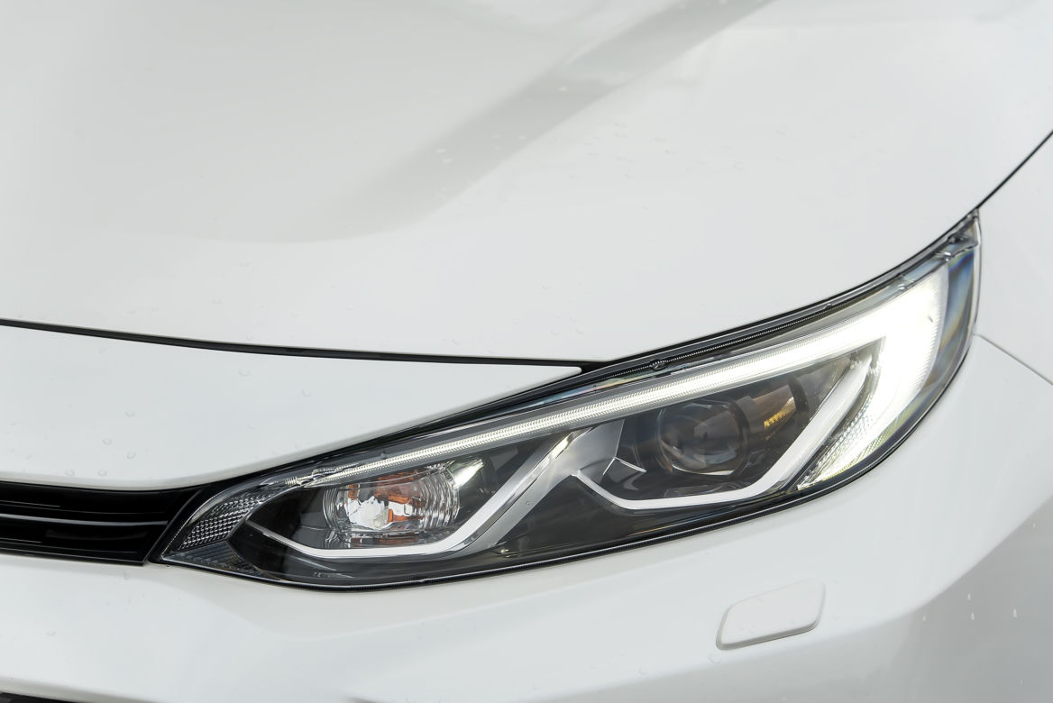 Suzuki Across Plug-in Hybrid i-AWD e-CVT Elegance
