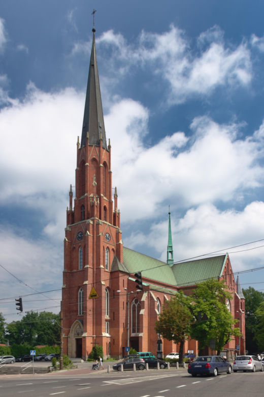 Stykały się w nim granice trzech mocarstw. Dziś to jedno z najpiękniejszych miast w województwie śląskim