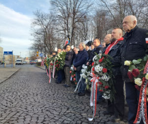 Po 38 latach pamięć o tragedii w Kopalni Wujek ciągle żywa. Rzucaliśmy w nich kamieniami, oni mieli broń 
