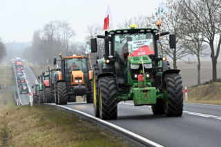 Protesty rolników na drogach Zachodniopomorskiego. Ogromne utrudnienia [ZDJĘCIA]