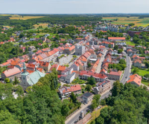 To jedno z najpiękniejszych śląskich miast. Jego ozdobą jest nie tylko rynek, ale też gotycki zamek