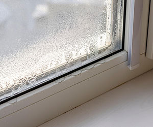 Dwucyfrowy mróz w nocy to zaledwie początek. Bez tego nie wychodź z domu