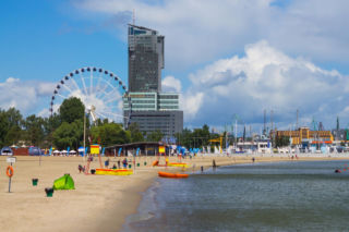 Apartamenty za 6 milionów złotych. W Gdyni rośnie nowy gigant z widokiem na Bałtyk