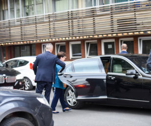 Szydło pojechała tłumaczyć się z billboardów