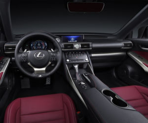 Lexus IS 200t lifting 2017