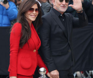 Tłum gwiazd  na pokazie Schaparelli