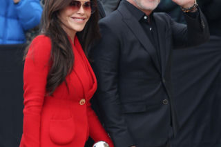 Tłum gwiazd  na pokazie Schaparelli