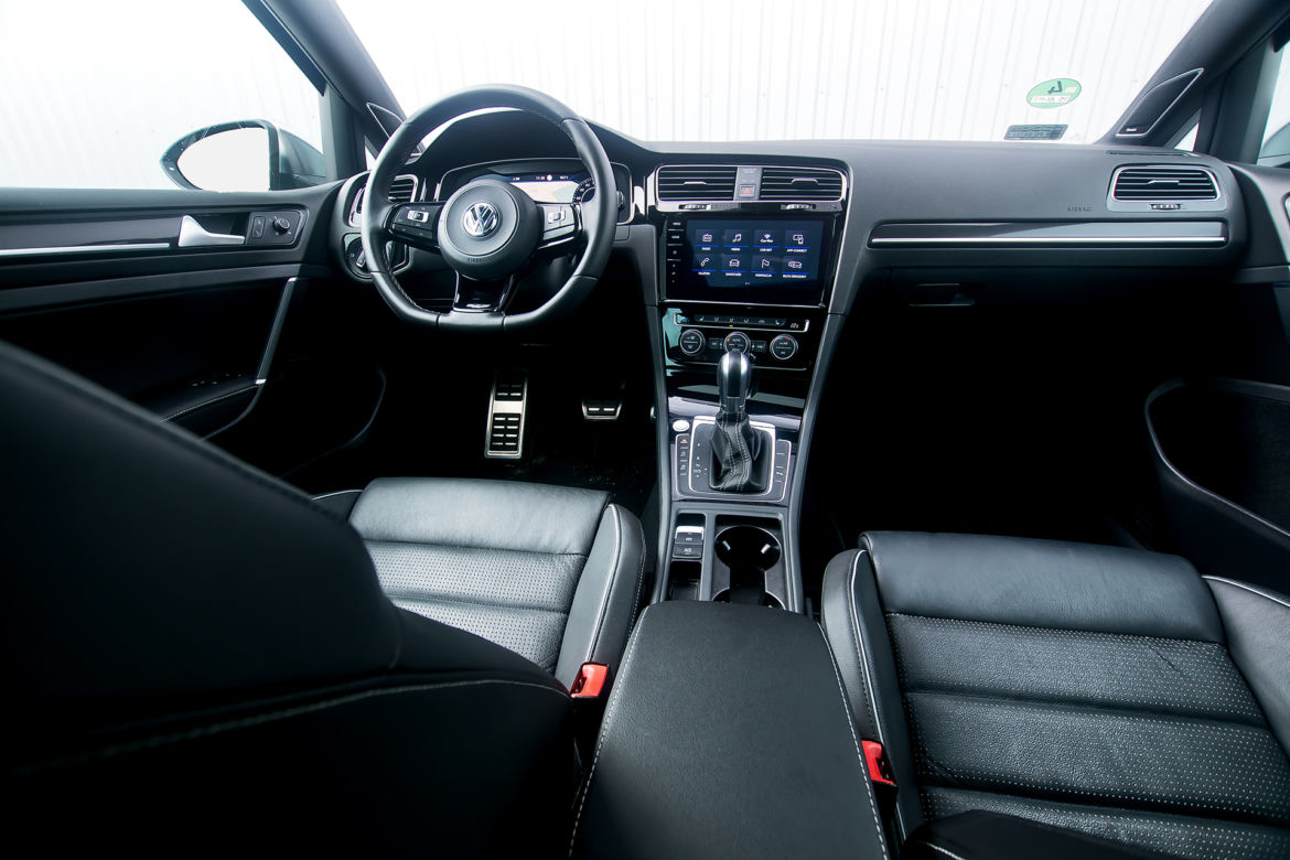 Volkswagen Golf R FL 2.0 TSI 310 KM DSG7 4Motion