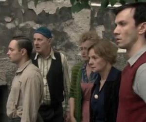 Czas honoru 7 sezon odc. 3. Helena (Ewa Wencel), Gruszecka (Katarzyna Żak), Skwarczyński (Piotr Skarga)