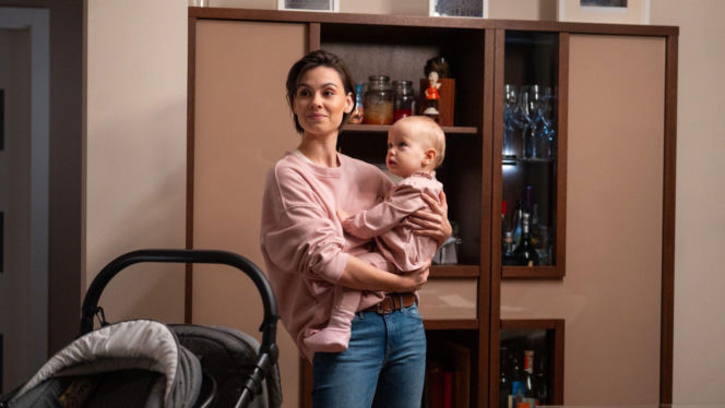 Na dobre i na złe odc. 989. Blanka (Pola Gonciarz), Nina (Rita Sobocińska)