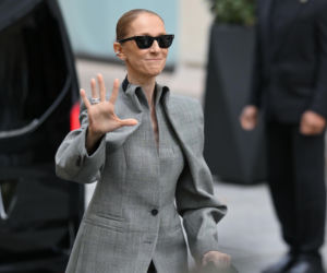 Céline Dion w luksusowym garniturze posyła uśmiechy fanom. Gwiazda czerpie z powrotu na scenę