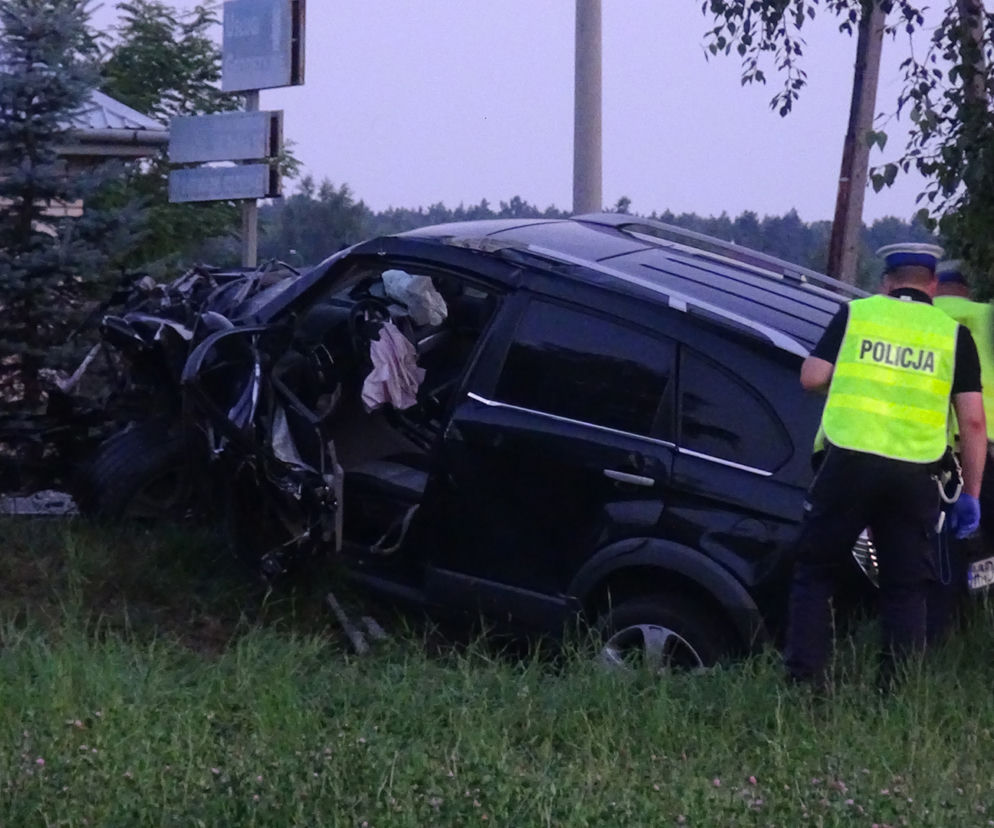 Skrzeszew: Tragedia pod Legionowem. 25-latek nie żyje, dwie osoby ranne