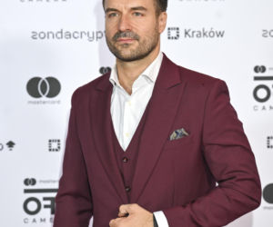 Piotr Stramowski miał zupełnie inny plan na życie. Dziś jest jednym z najbardziej rozpoznawalnych polskich aktorów