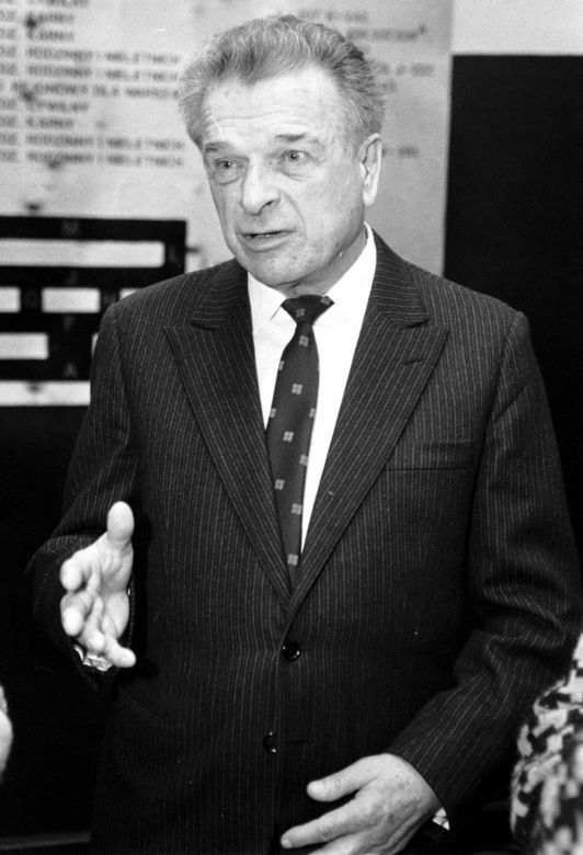 Grób Kiszczaka i jego żony Marii Teresy