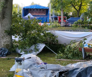Nawałnica przerwała dożynki. Namioty i drzewa runęły na ludzi. Jedna osoba walczyła o życie!