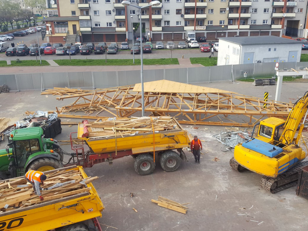Po starym markecie prawie nie ma śladu. Nowy jesienią
