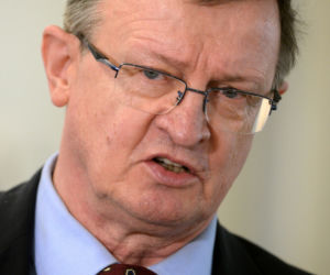 Tadeusz Cymański. Modlę się o udaną operację