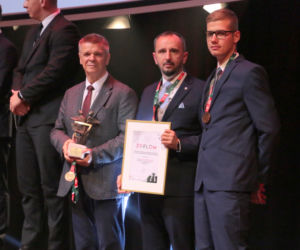 Od 17 lat nie schodzi z podium - AZS PWSZ Leszno trzeci