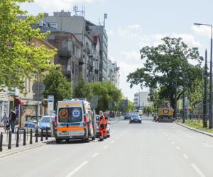 Utrudnienia na Targowej spowodowane przewróconą ciężarówką