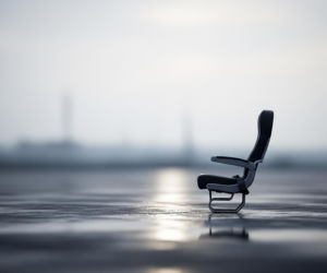 Katastrofa Air Canada. Stewardesa cudem przeżyła zderzenie na lotnisku, ale jak to możliwe?