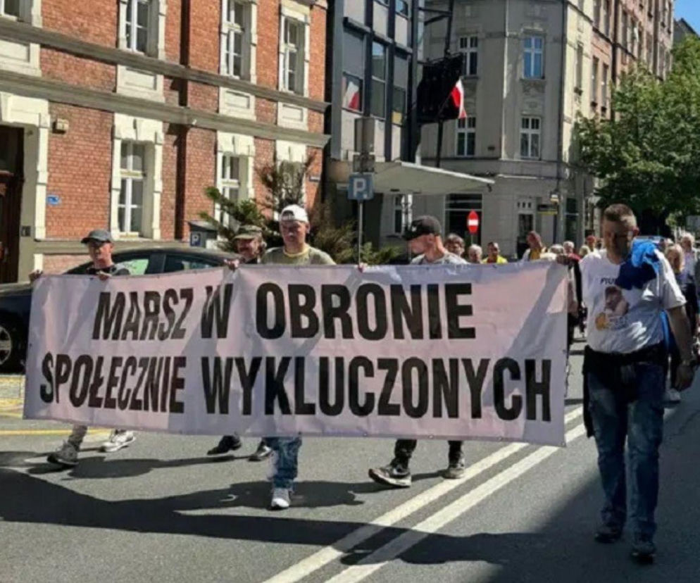 „Oni żyją obok nas”. Poruszający marsz ulicami Katowic