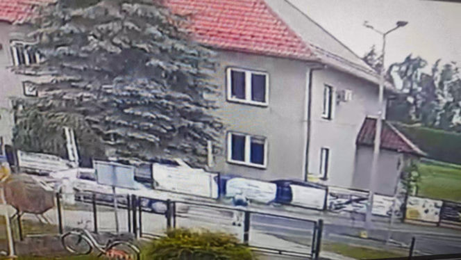 86-latek z impetem wjechał w dziecko! Pokazali wszystko na nagraniu. Włosy stają dęba