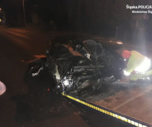 Pijany kierowca BMW złamał wszystkie możliwe przepisy. Ucieczkę przed policją zakończył na płocie