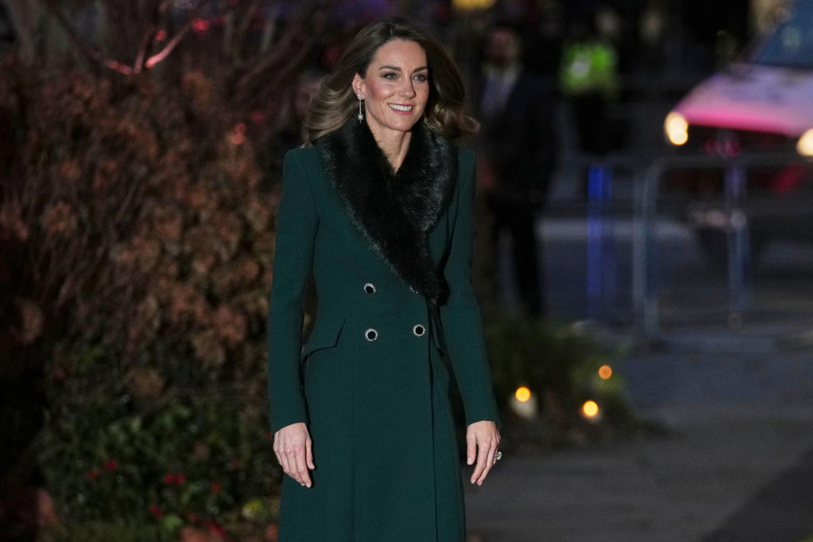 Kate i William z dziećmi na świątecznym koncercie