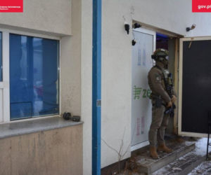 Szemrany biznes na dawnej stacji paliw