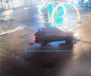 Kierujący mitsubishi dostał 154 punkty karne! 29-latek jeździł nawet chodnikiem. Szalony rajd po rynku w Kielcach