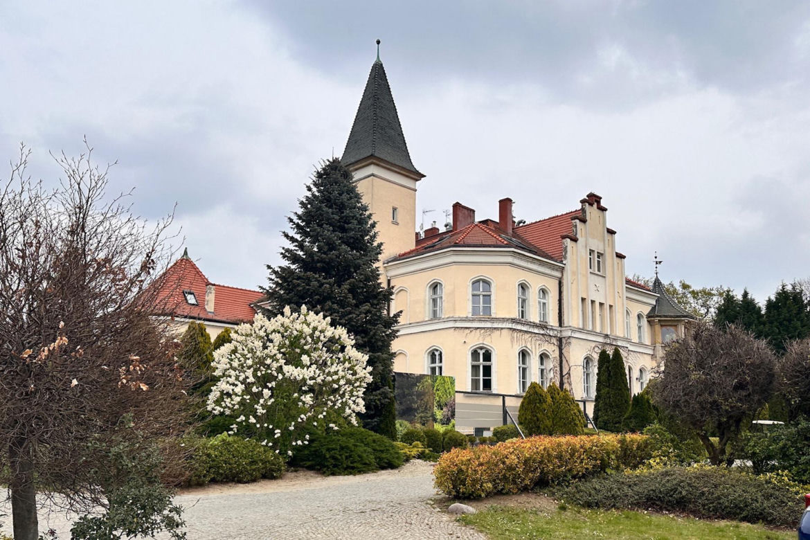 Ani Mru-Mru, bo Michał Probierz się relaksuje. To nie żart, selekcjoner gra w golfa