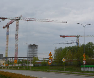 Olsztyńska Urania pnie się w górę. Kopuła coraz bliżej [ZDJĘCIA]
