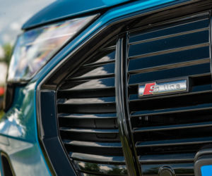 Audi e-tron Sportback 55 quattro S line (Antigua Blue)