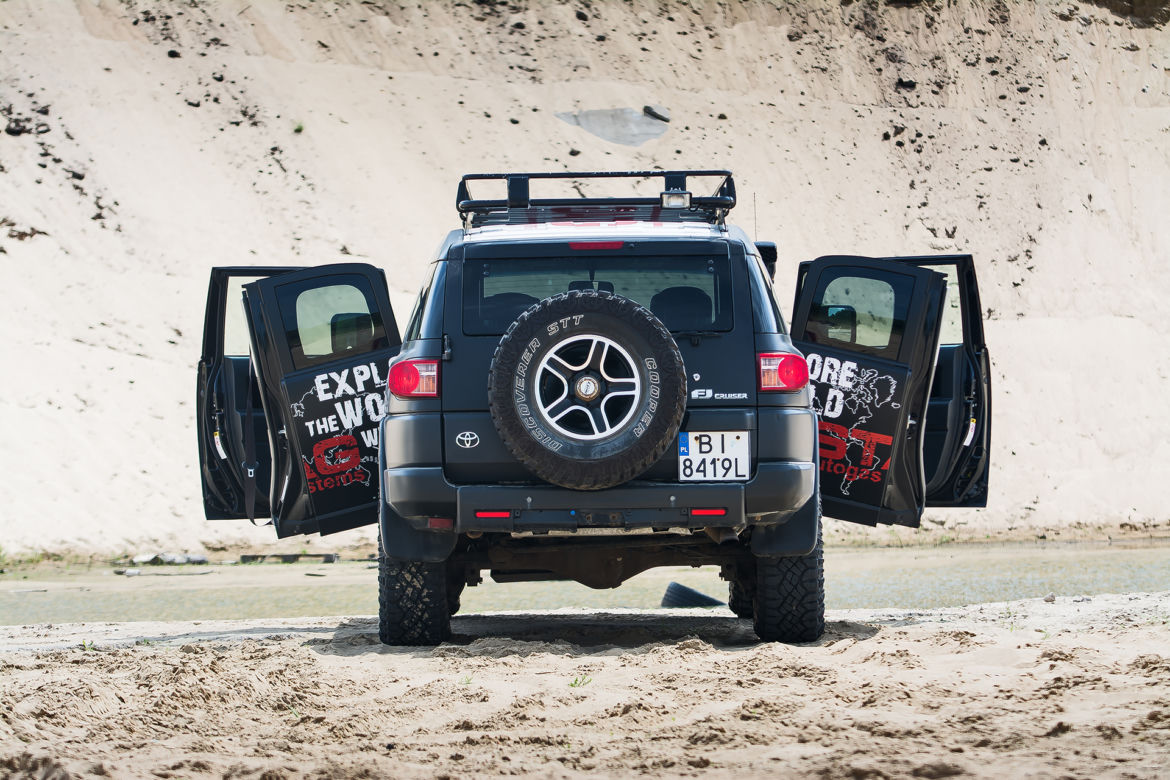 Toyota FJ Cruiser 4.0 V6 z instalacją CNG