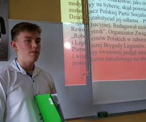 Piękna lekcja historii w VII LO w Bydgoszczy