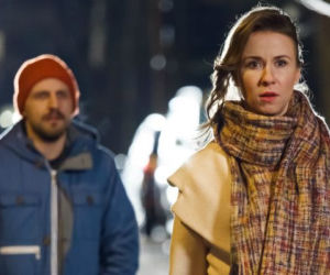 O mnie się nie martw 4 sezon odc 9. Krzysiek (Paweł Domagała), Marta (Katarzyna Ankudowicz)