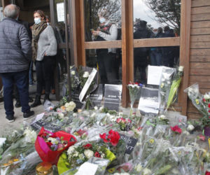 18-latek obciął głowę nauczycielowi