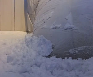 Na lodowisku zapadł się dach