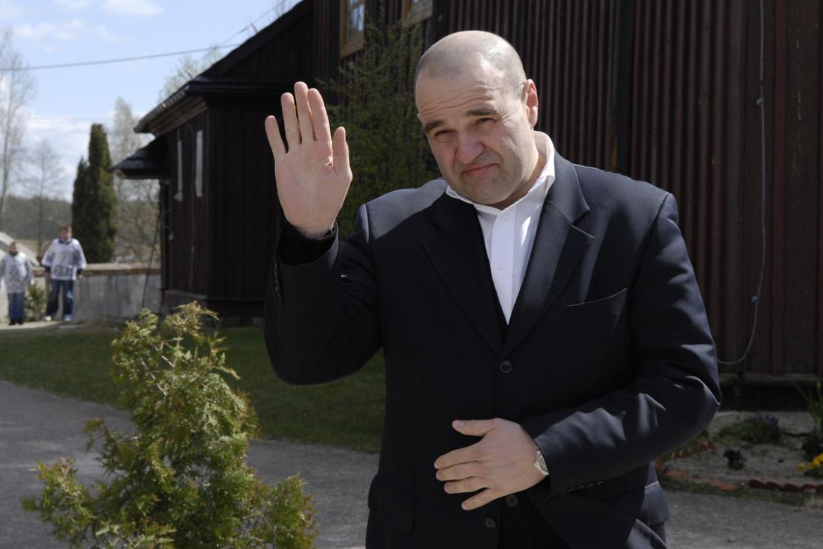 Cezary Żak jako ksiądz Piotr Kozioł