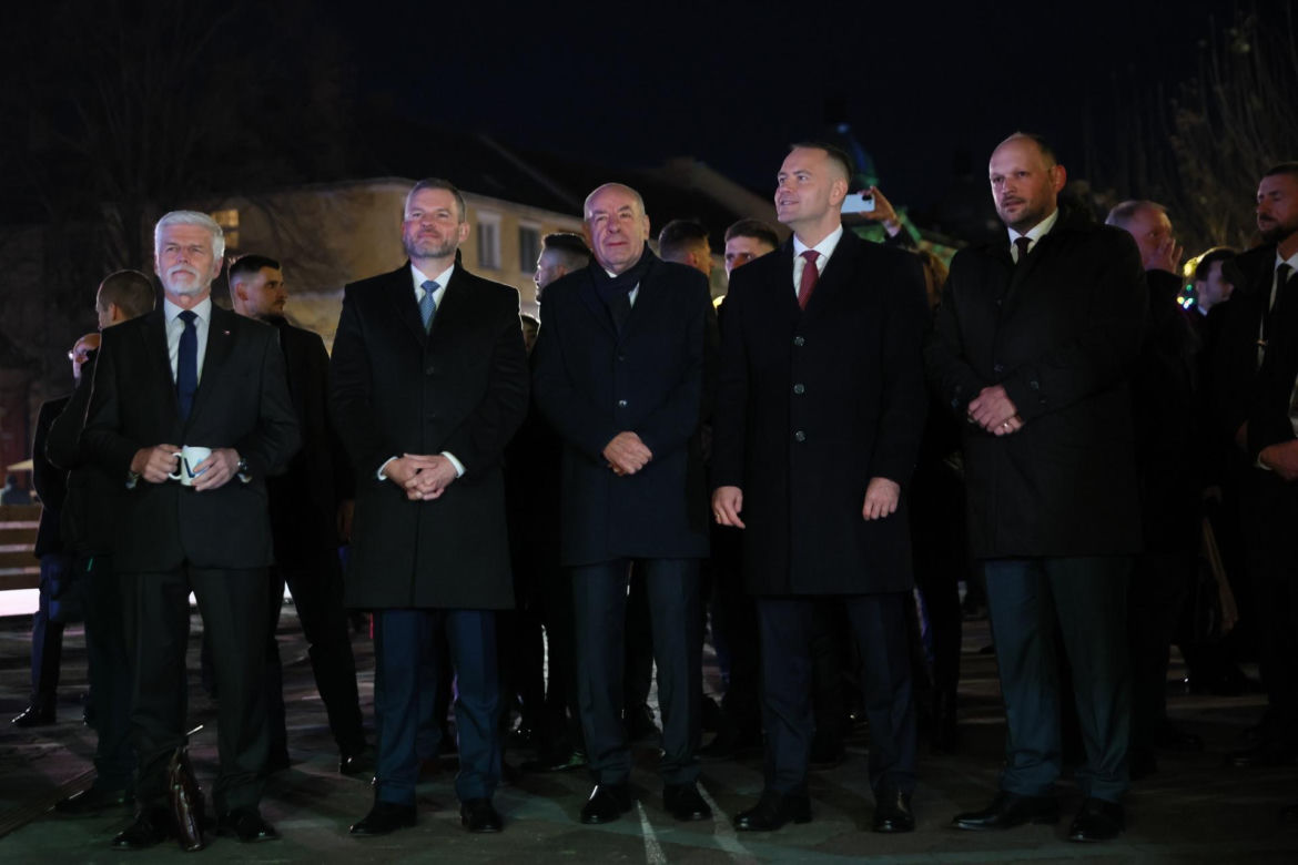 Karol Nawrocki wpadł na jarmark świąteczny