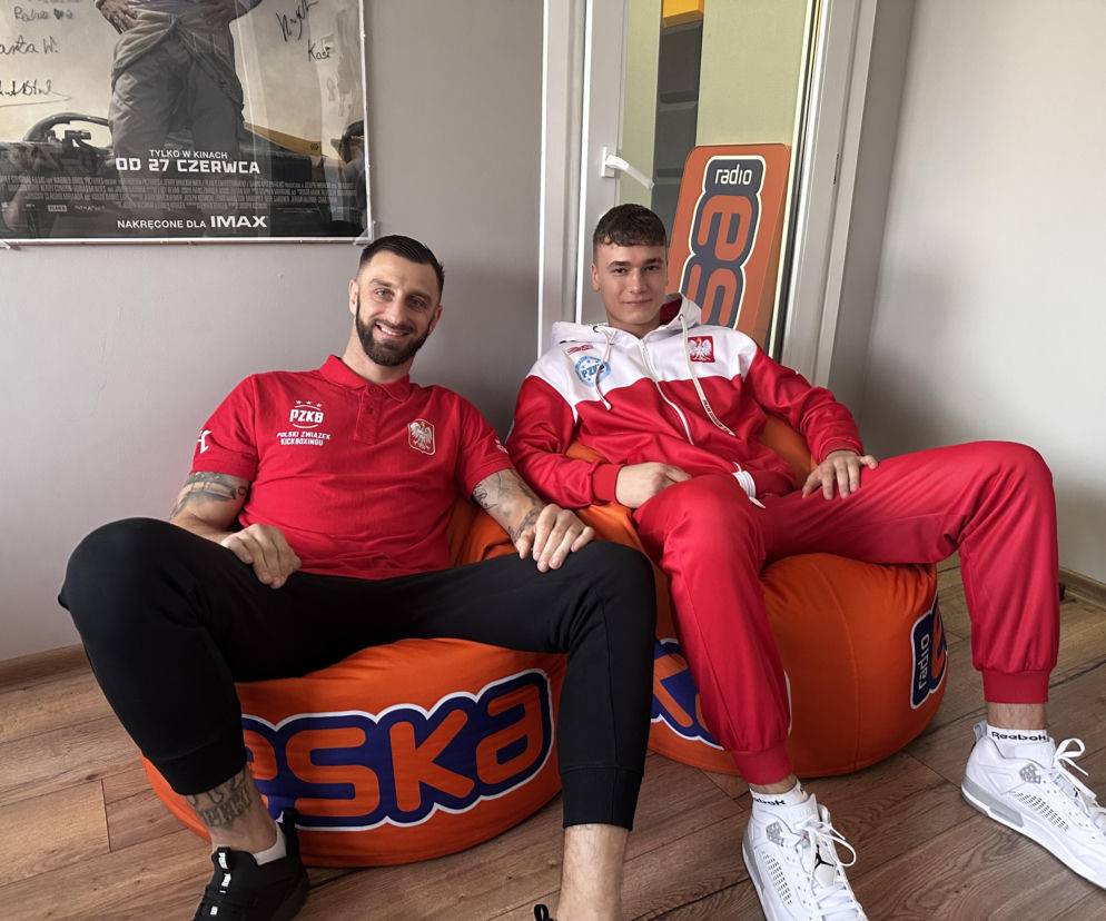 Michał Grzesiak i Filip Sójka w studiu. O szansach na medal w kickboxingu przeczytasz na Eska Ostrów.