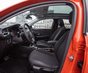 Peugeot 208 Allure vs Opel Corsa Elegance