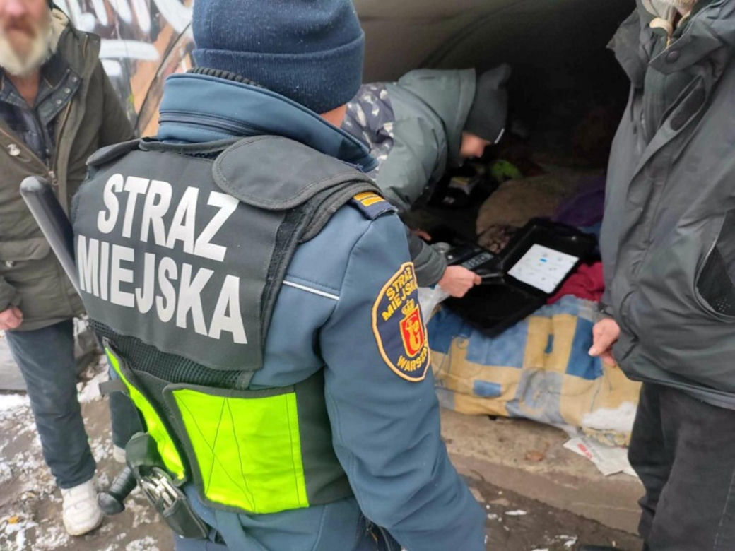 Nie chcieli pomocy, więc kupił im kuchenkę. „Nie zrobiłem nic wielkiego”