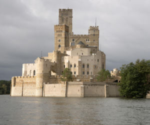 Ostatni zamek. Zamczystość polska: od Wawelu do Stobnicy