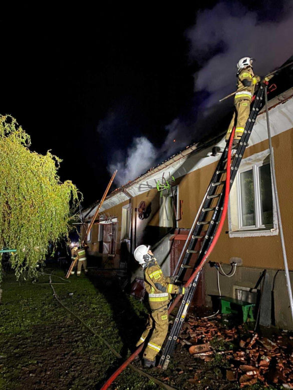 Tragiczny pożar pod Kętrzynem. Nie żyją dwie osoby. Wśród ofiar 13-letnia dziewczynka