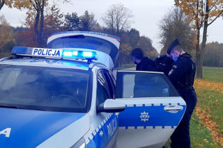 Imigranci korzystają z taksówek. Policjanci z woj. podlaskiego łapią przemytników ludzi