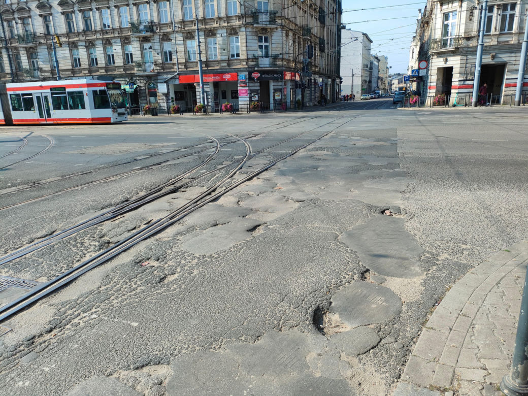 Ulica Legionów przestanie straszyć. Drogowcy już wkrótce rozpoczną prace